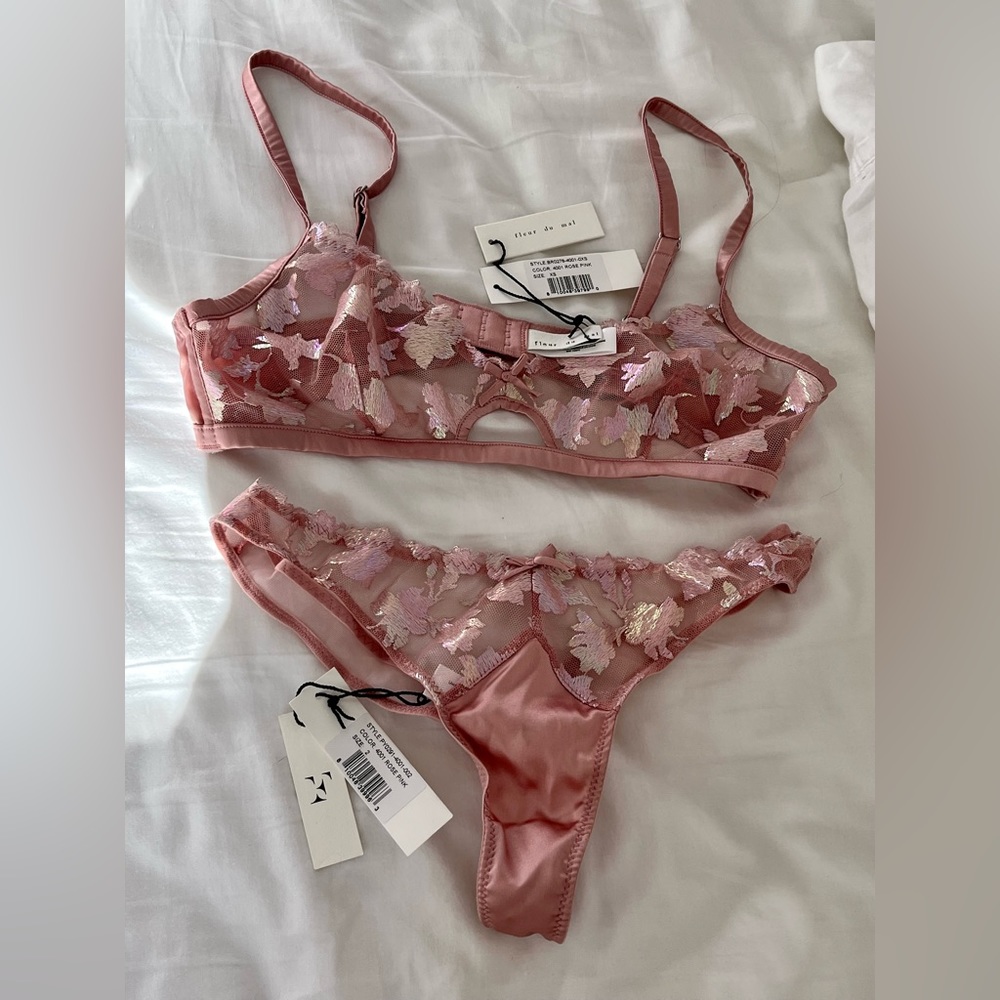 Fleur du Mal lingerie set